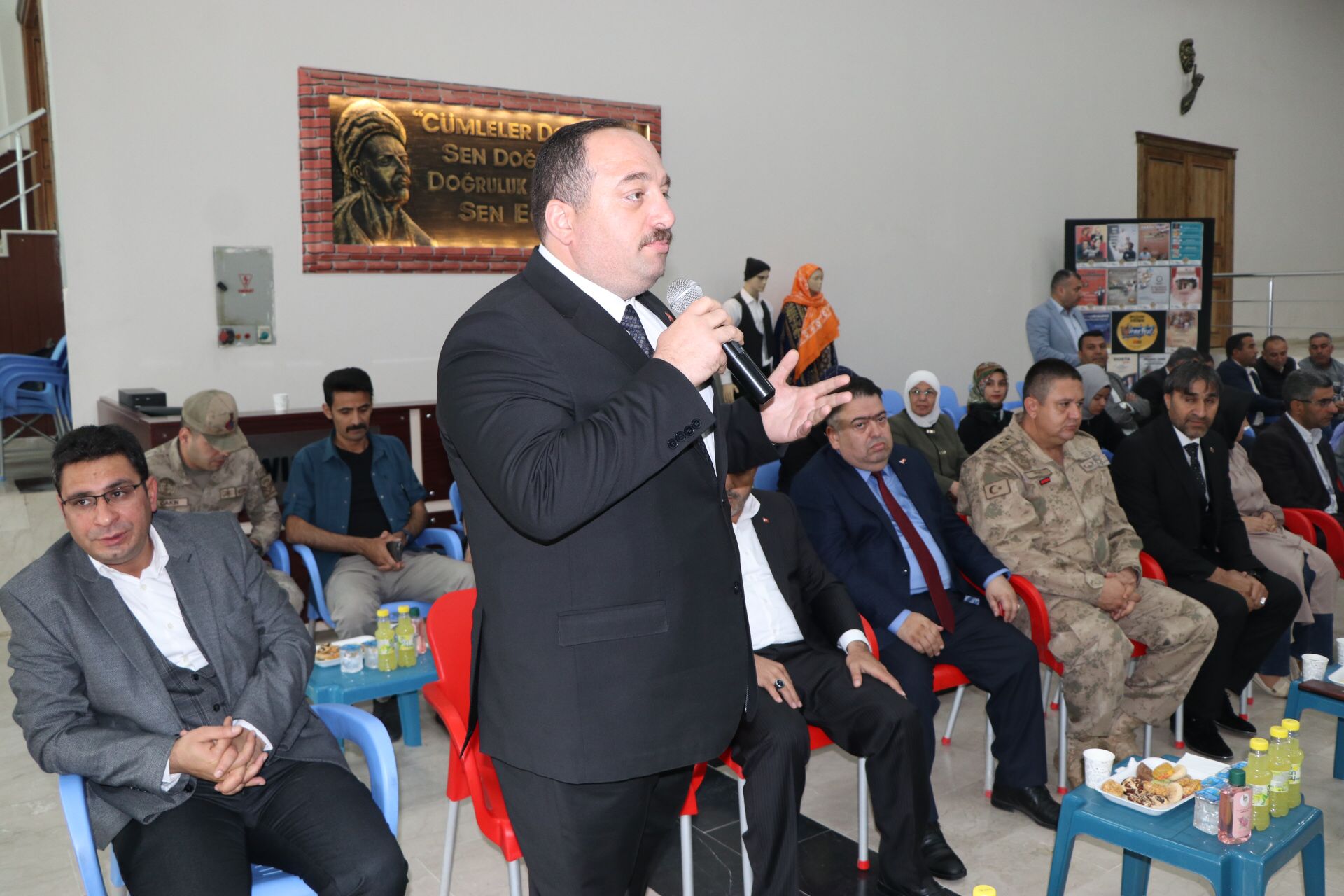Viranşehir Belediyesi ve İlçe Kaymakamlığınca ortak bayramlaşma programı düzenledi